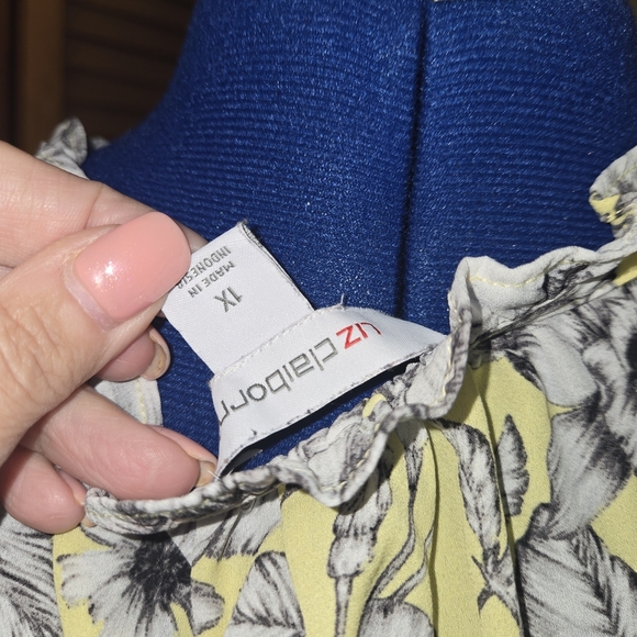 Liz Claiborne Yellow and Black Floral Blouse - Picture 4 of 5